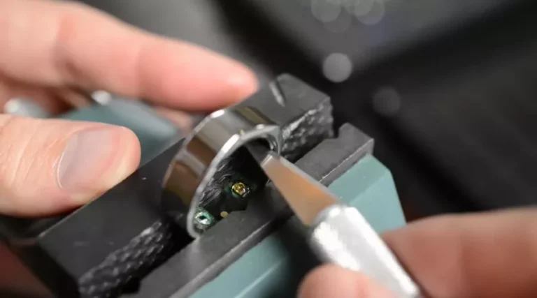 Oura Ring Battery Replacement Steps, Tips, & Troubleshooting